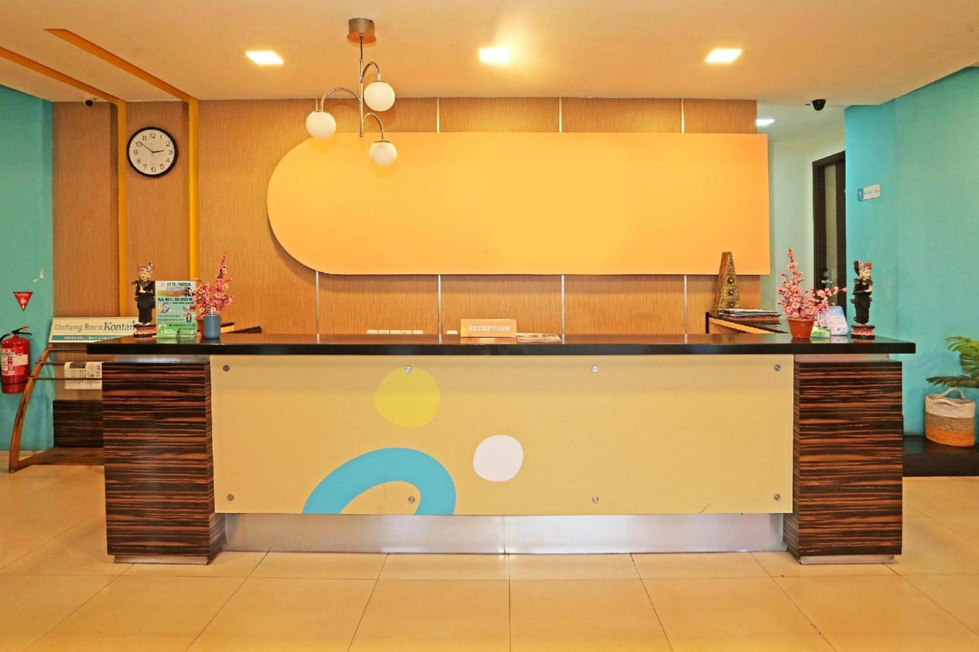 Sans Hotel Fiducia Serpong Esterno foto